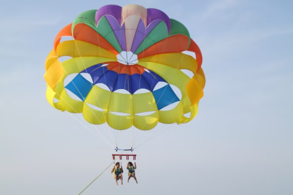 Hurghada Parasailing Tour Over The Red Sea With Hotel Pickup