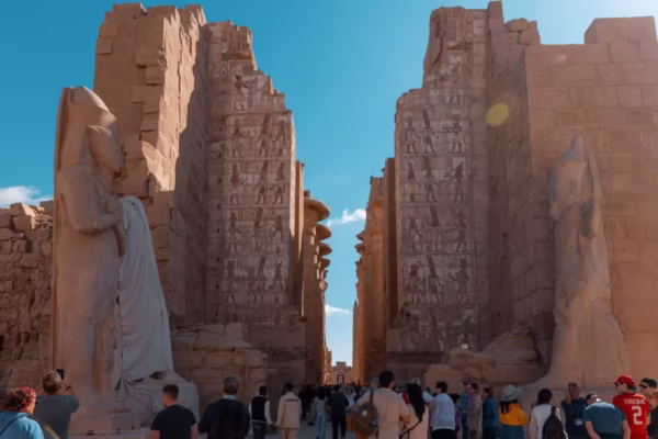 Full-Day From Aswan to Luxor Tour With Private Tour Guide