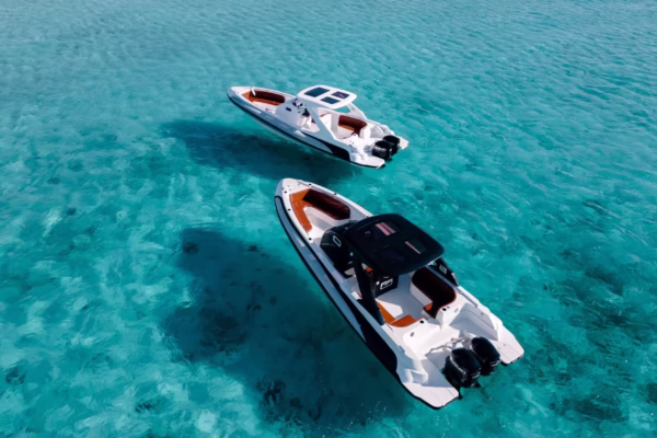 Speedboat Hurghada Snorkeling Tour and Giftun Island Stop