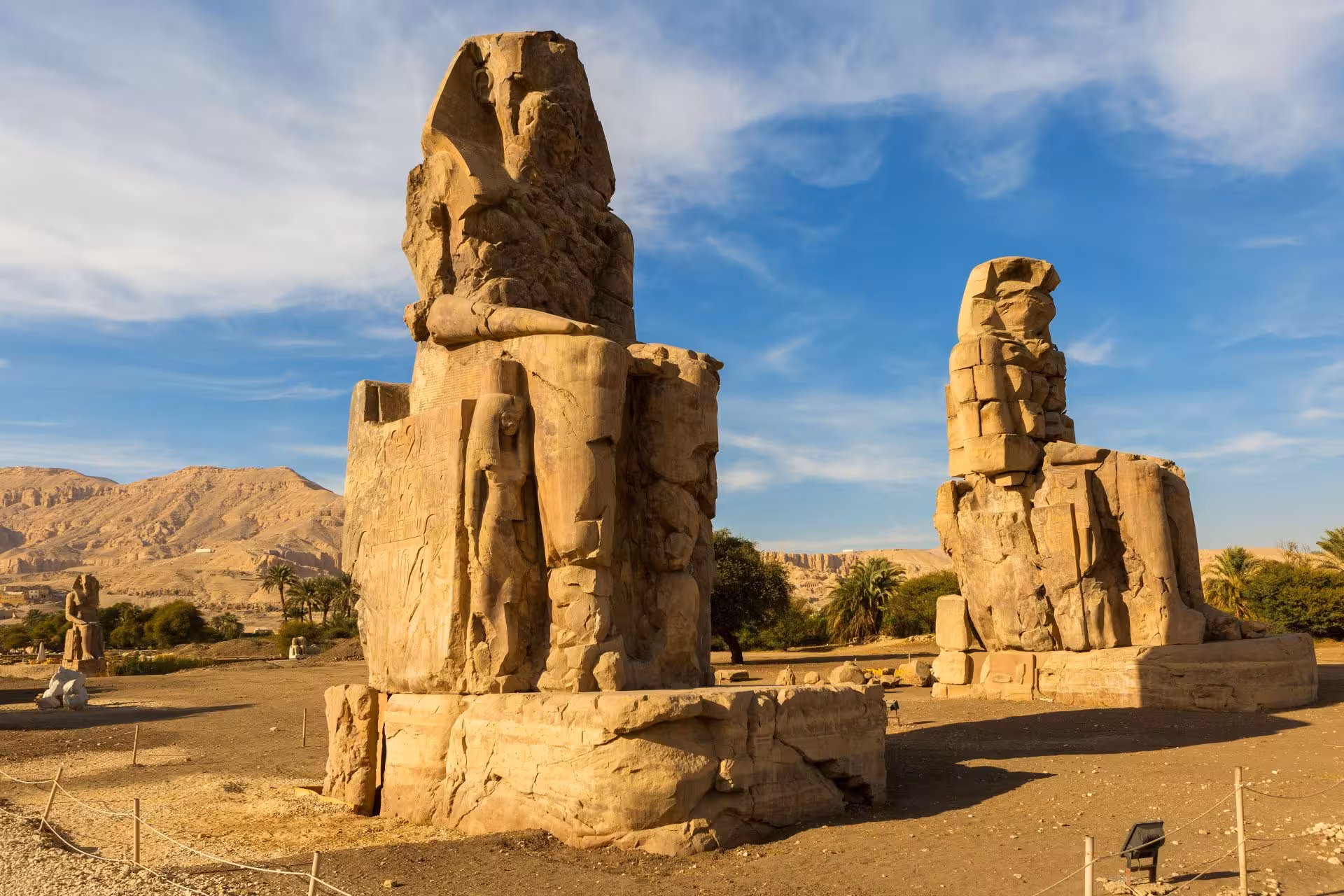 memnon statues