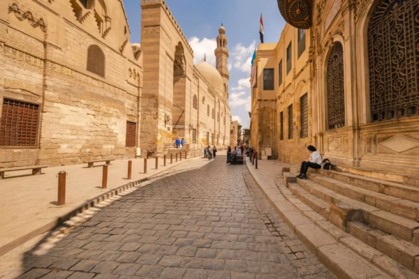 4-Day Egypt Tour Package from Cairo by Flight: Pyramids, Aswan & Luxor