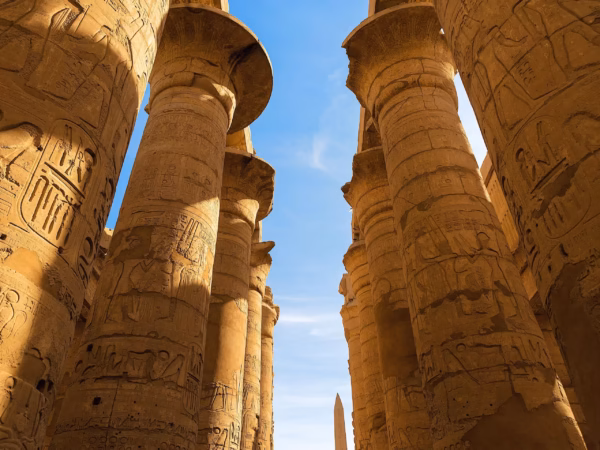 6-Day Trips Package to Egypt by Flight from Cairo: Pyramids, Aswan & Luxor