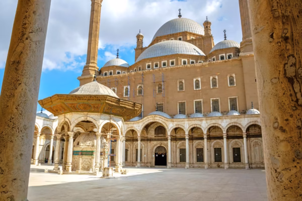 3-Day Egypt Guided Tours by Flight from Sharm El Sheikh: Cairo & Fayoum