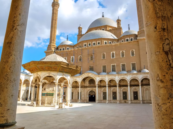 3-Day Egypt Guided Tours by Flight from Sharm El Sheikh: Cairo & Fayoum