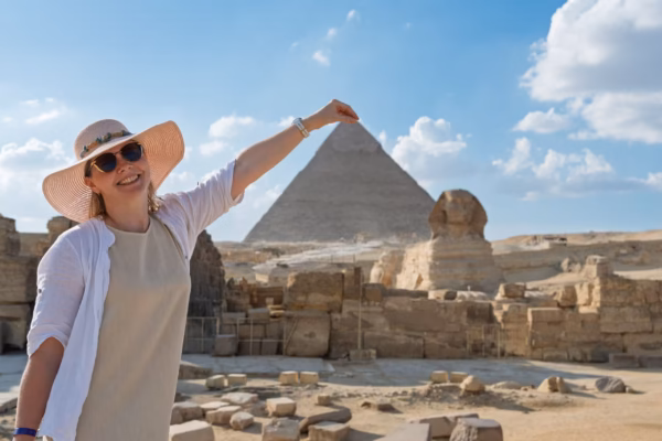 3-Day Cairo Tour Package by Flight from Sharm: Pyramids & Fayoum Oasis