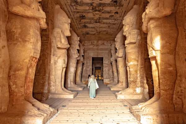 4-Day Egypt Travel Package from Sharm El Sheikh to Giza, Aswan & Luxor